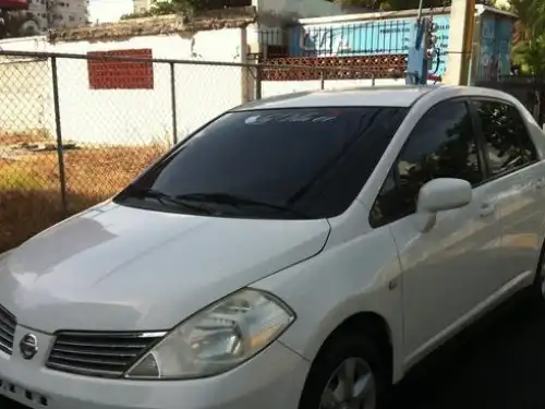 Nissan TIIDA  2006