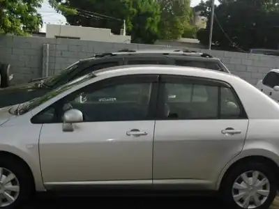 Nissan TIIDA  2007