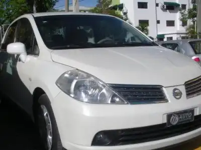 Nissan TIIDA  2008