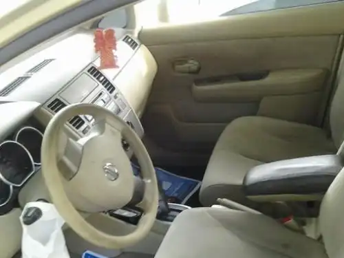 Nissan TIIDA  2008