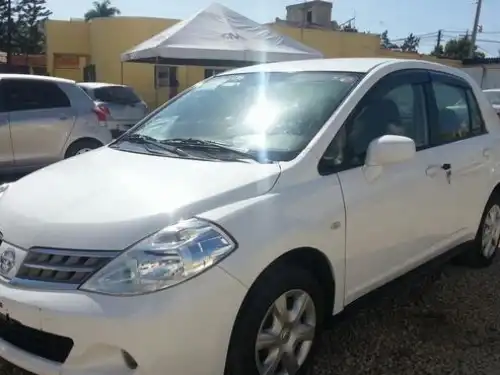 Nissan TIIDA  2009