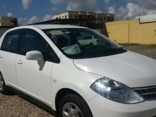 Nissan TIIDA  2009