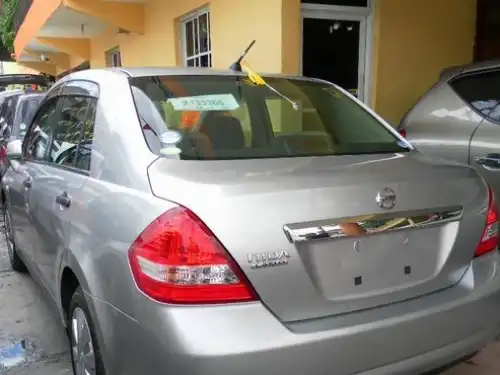 Nissan TIIDA  2009