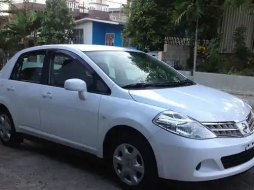 Nissan TIIDA  2009