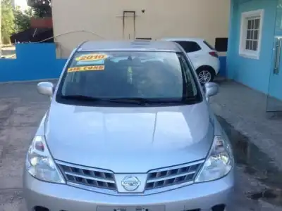 Nissan TIIDA  2010