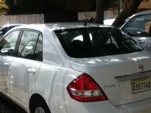 Nissan TIIDA  2011