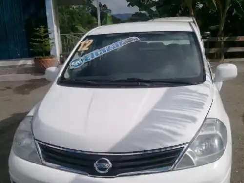 Nissan TIIDA  2012