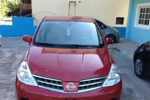 Nissan TIIDA Hatchback 2009