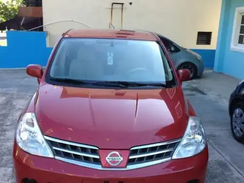 Nissan TIIDA Hatchback 2009