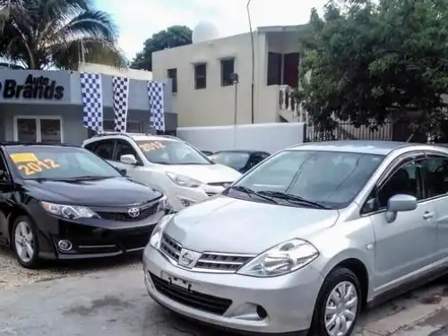 Nissan TIIDA Hatchback 2010