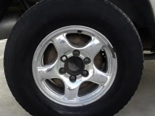 Nissan Terrano  1998