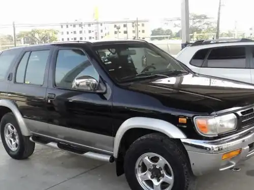 Nissan Terrano  1998