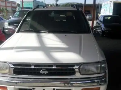 Nissan Terrano  2001