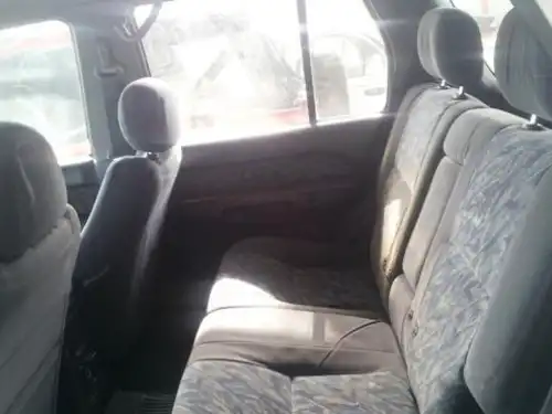 Nissan Terrano  2001