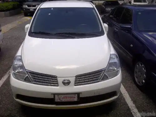 Nissan Tiida  2006  
