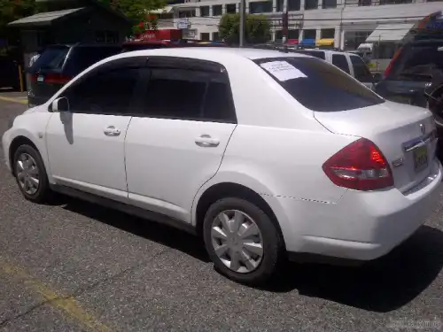 Nissan Tiida  2006  