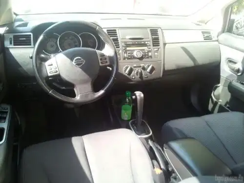 Nissan Tiida  2007 Como Nuevo
