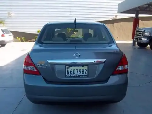 Nissan Tiida Latio 2007