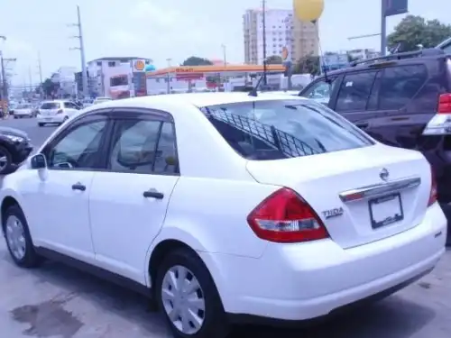 Nissan Tiida Latio 2008