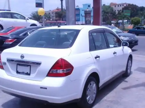 Nissan Tiida Latio 2008