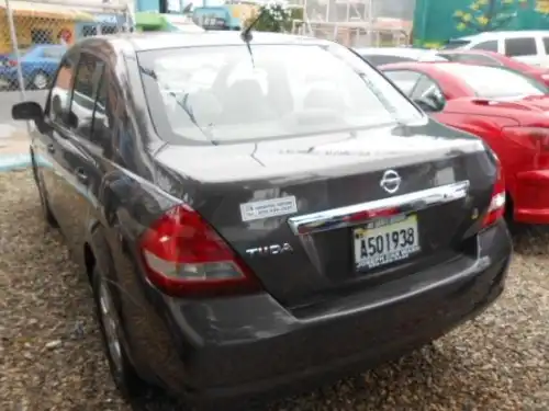 Nissan Tiida2007