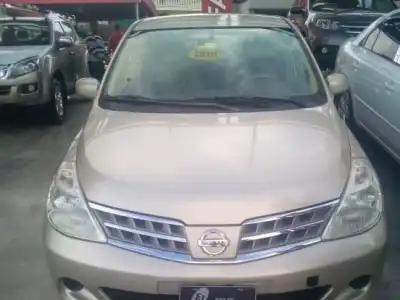 Nissan Tiida2010