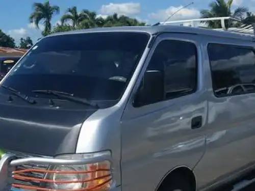 Nissan Urvan  2008