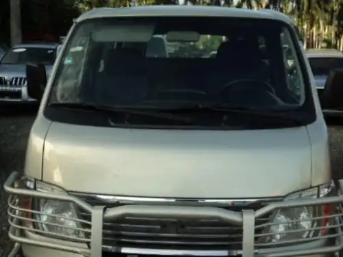 Nissan Urvan  2008