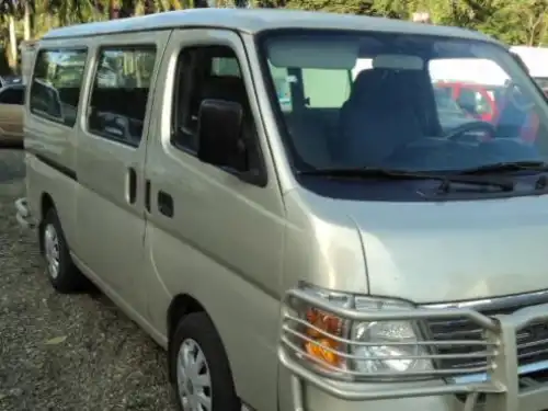 Nissan Urvan  2008