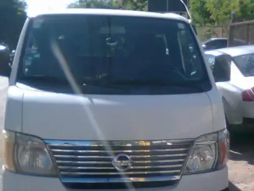 Nissan Urvan  2009