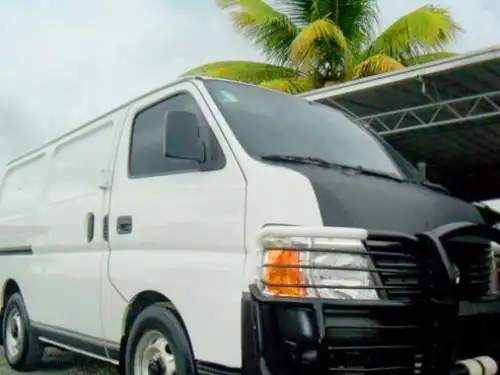 Nissan Urvan  2010