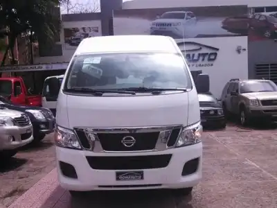 Nissan Urvan  2015