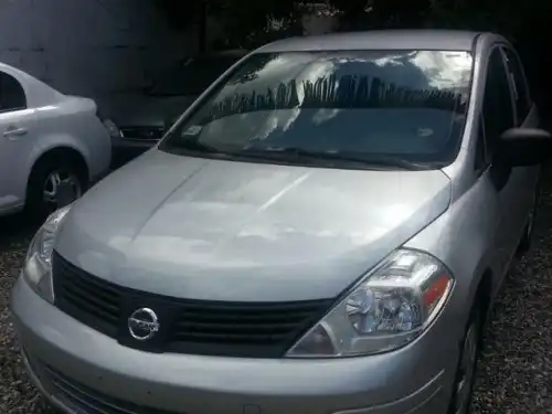 Nissan Versa  2008