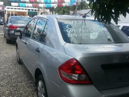 Nissan Versa  2008