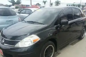 Nissan Versa  2008