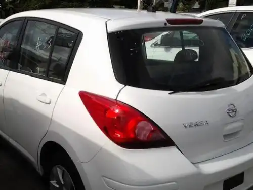 Nissan Versa  2008