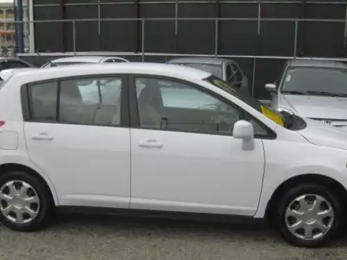 Nissan Versa  2009