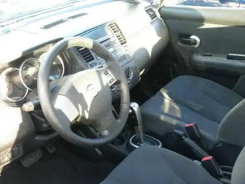 Nissan Versa  2009