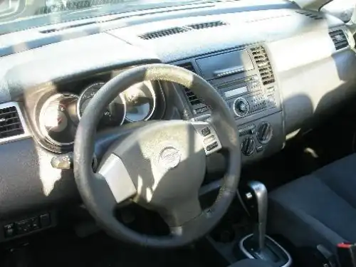 Nissan Versa  2009