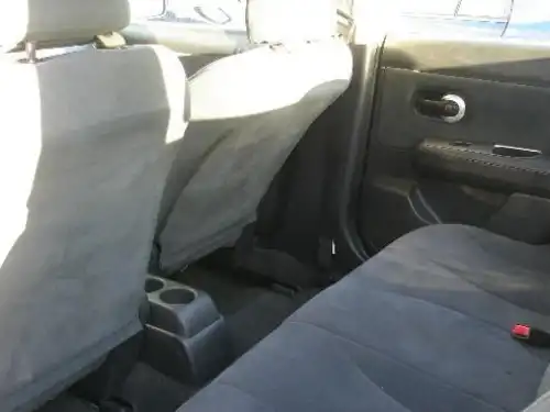 Nissan Versa  2009