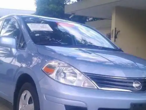 Nissan Versa  2010