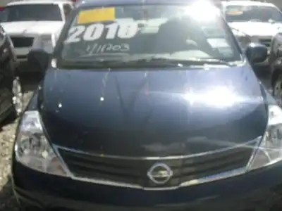 Nissan Versa  2010