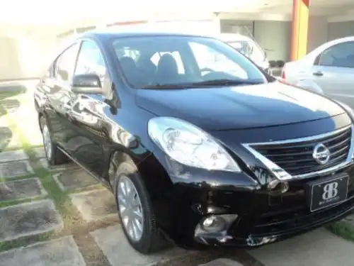 Nissan Versa  2013