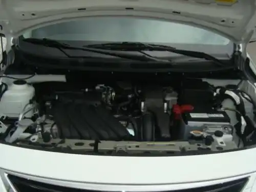 Nissan Versa  2014