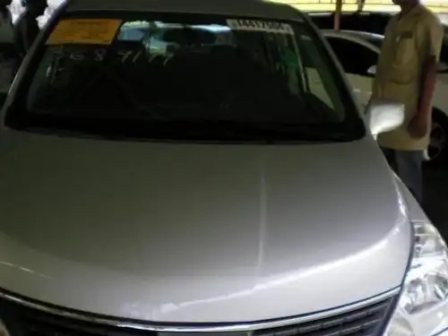 Nissan Versa Hatchback 2008