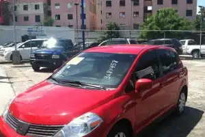 Nissan Versa Hatchback 2008