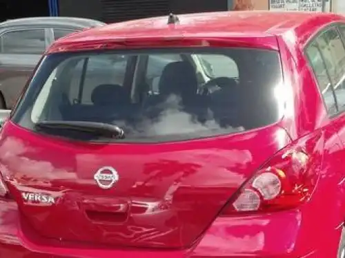 Nissan Versa Hatchback 2009