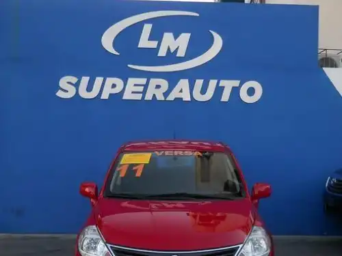 Nissan Versa Hatchback 2011