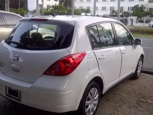 Nissan Versa SE 2007