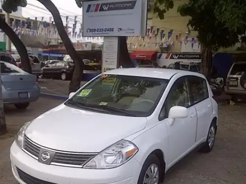 Nissan Versa SE 2007